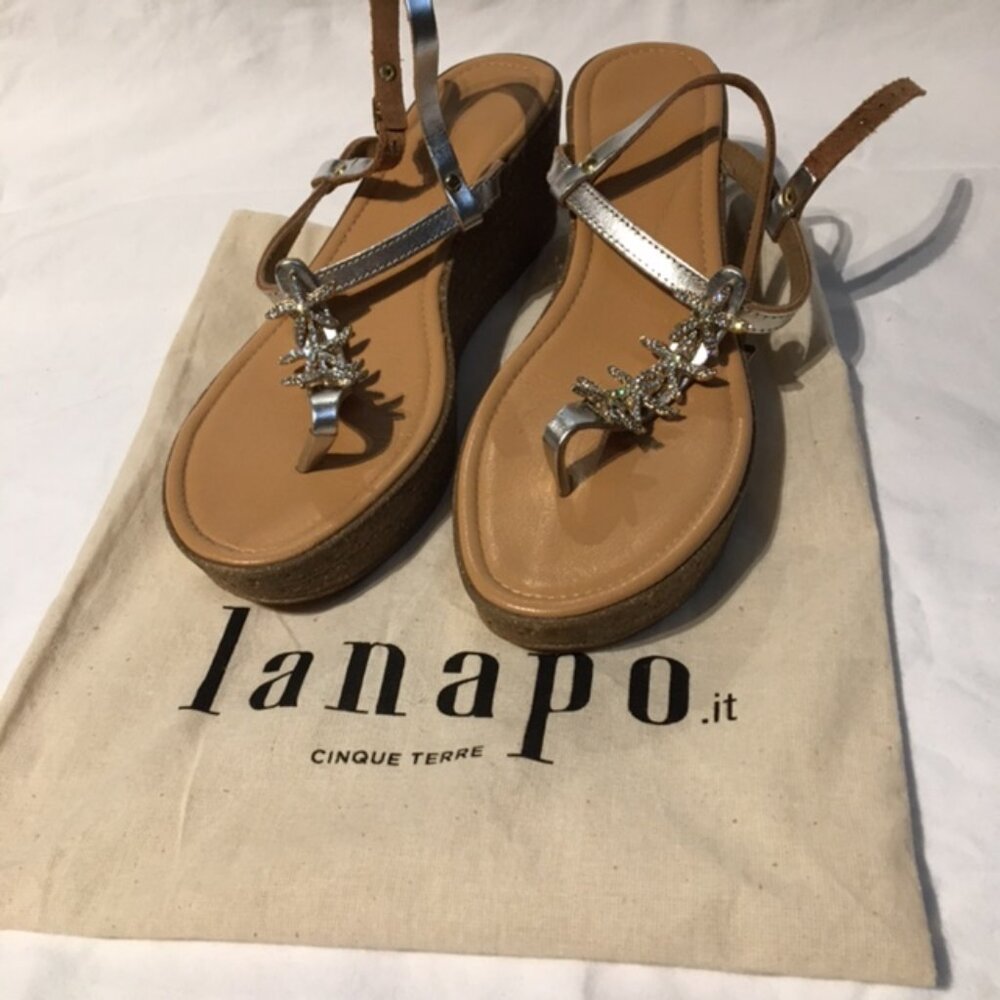 Platform sandals with crystal star shells, by Lanapo, NWT, size 39